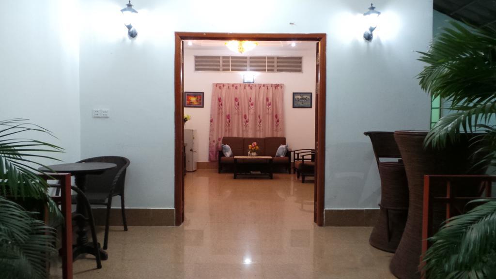 Reaksmey Meanrith Guesthouse And Residence Sihanoukville Rum bild